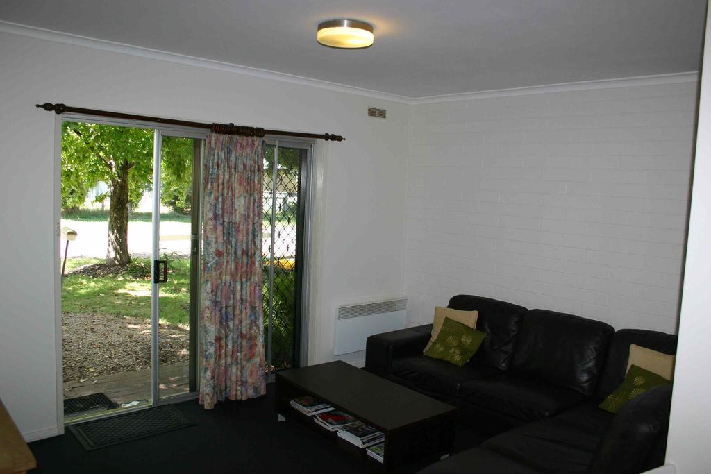 Ageri Holiday Unit Bright Rum bild