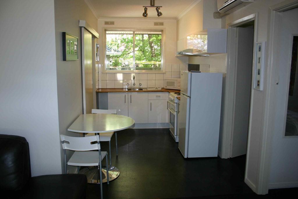 Ageri Holiday Unit Bright Rum bild